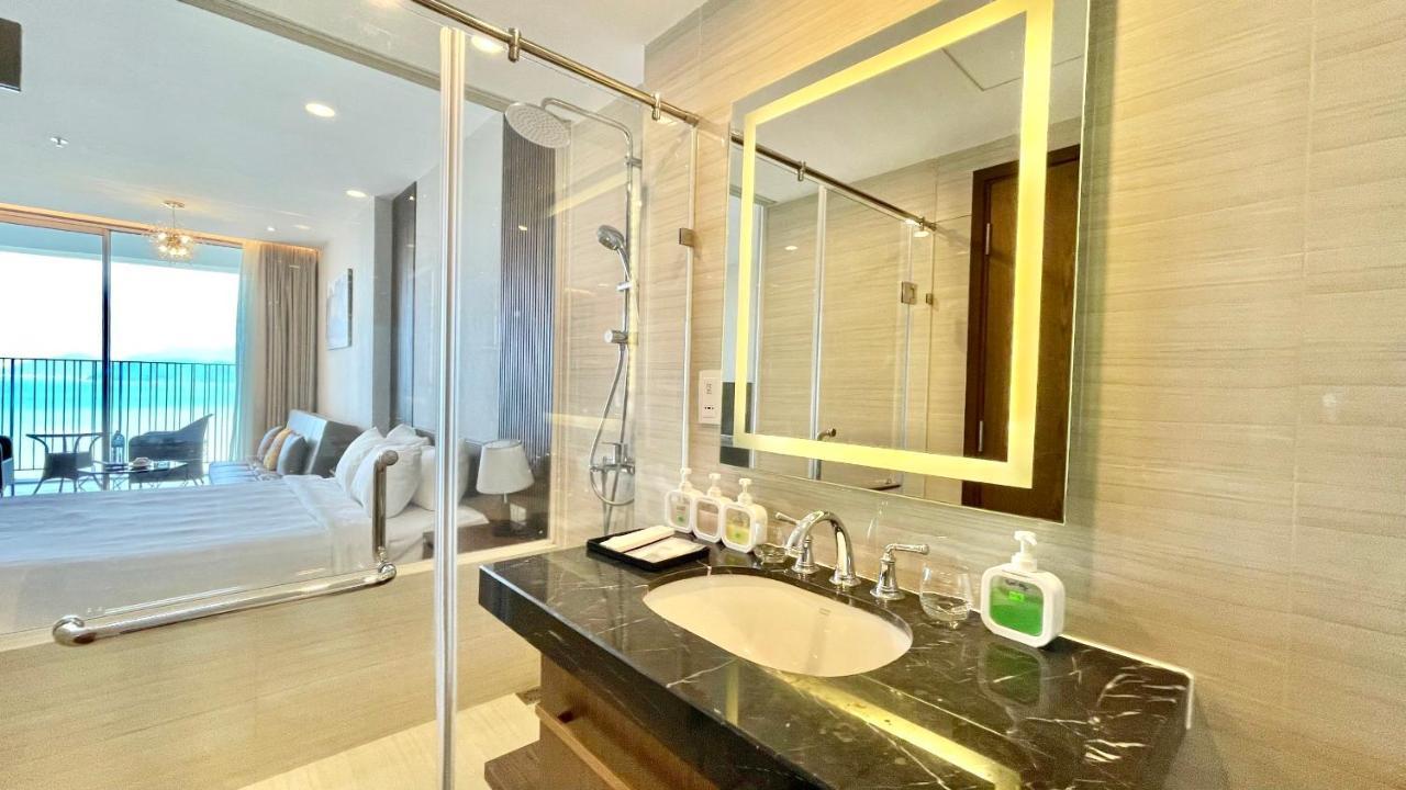 Rollton Ocean View Apartment Nha Trang Exterior photo
