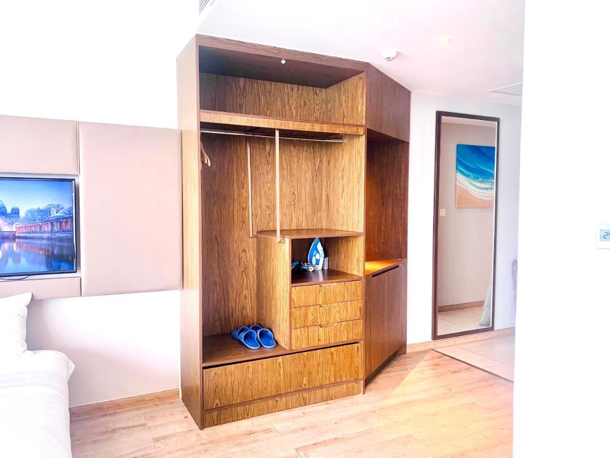 Rollton Ocean View Apartment Nha Trang Exterior photo