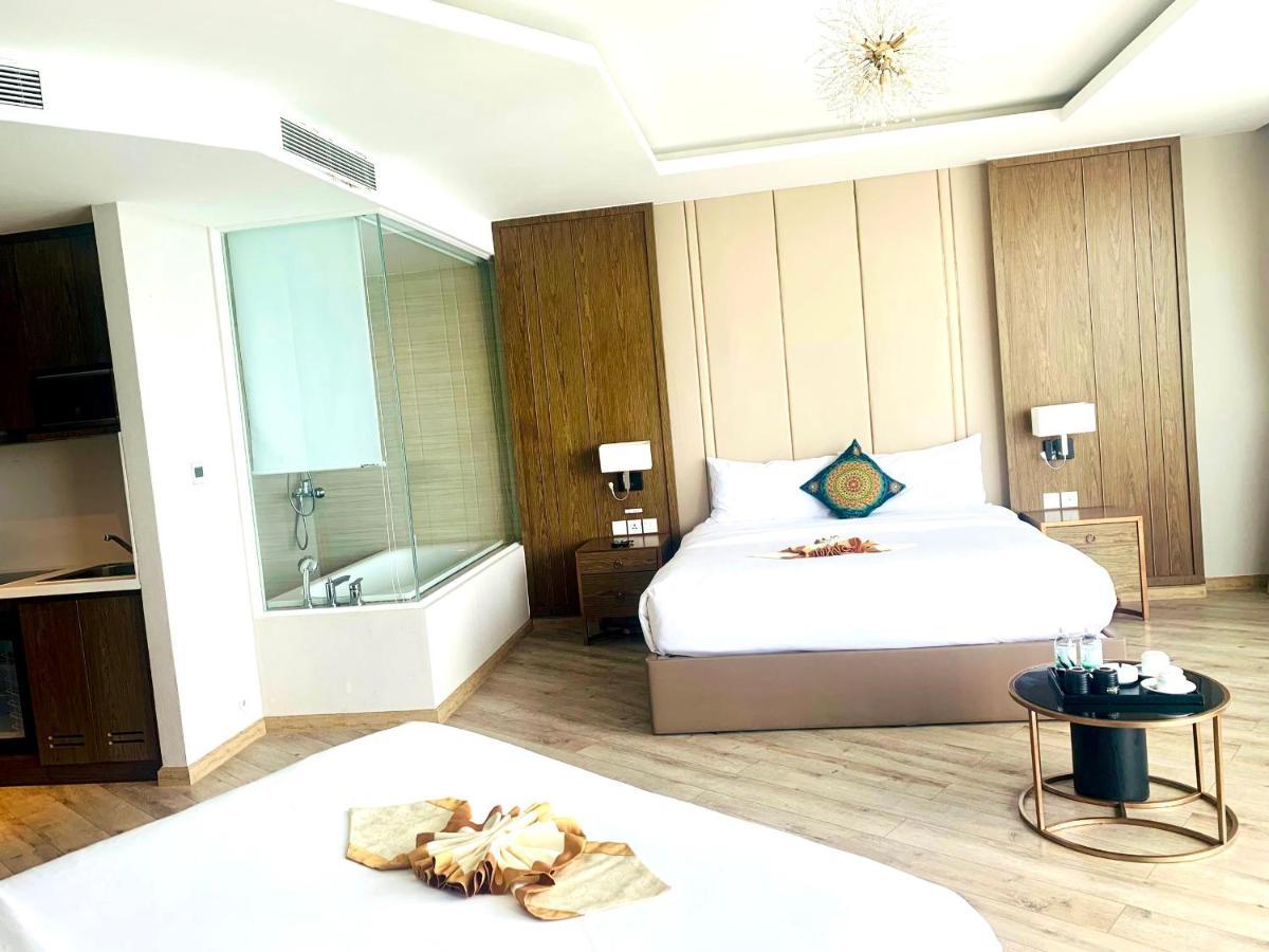 Rollton Ocean View Apartment Nha Trang Exterior photo