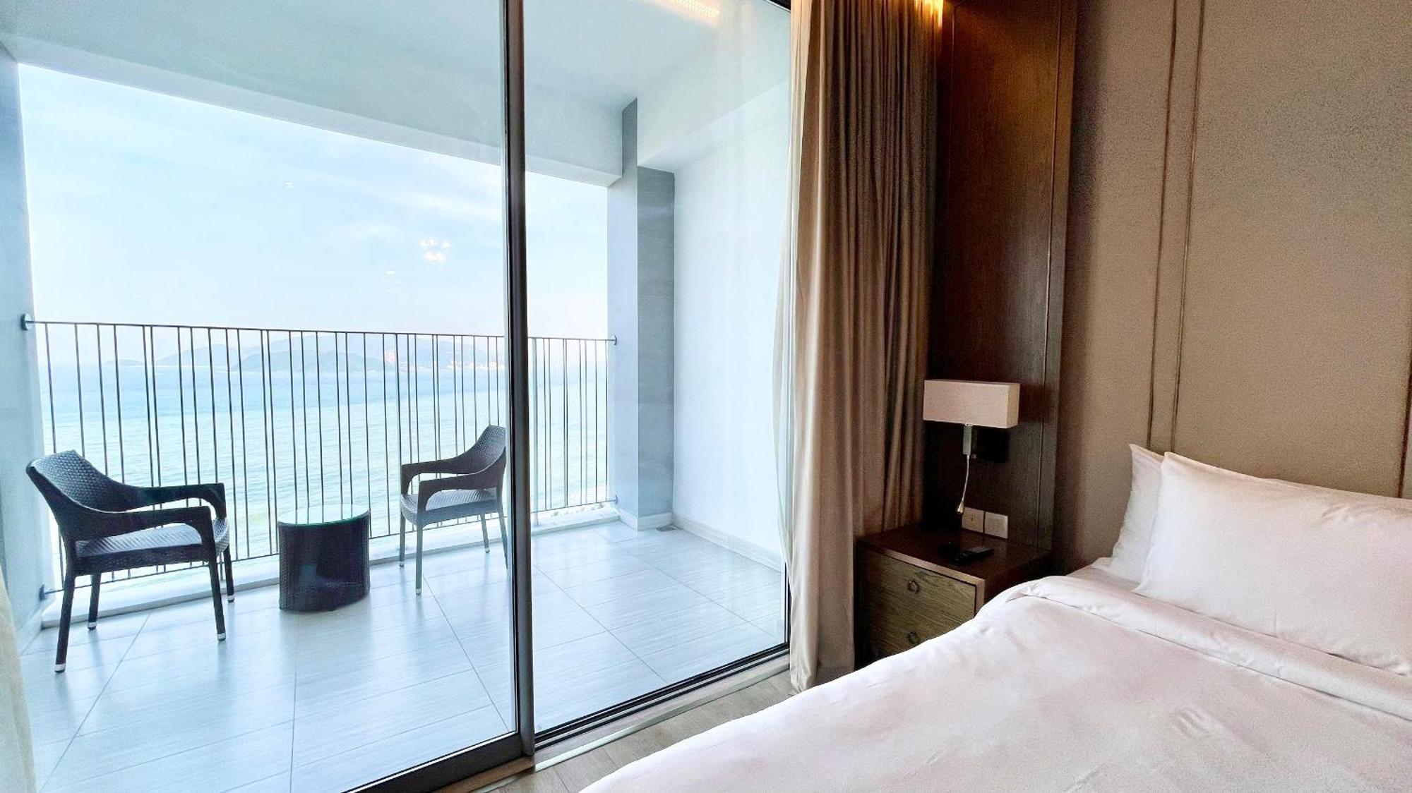 Rollton Ocean View Apartment Nha Trang Exterior photo