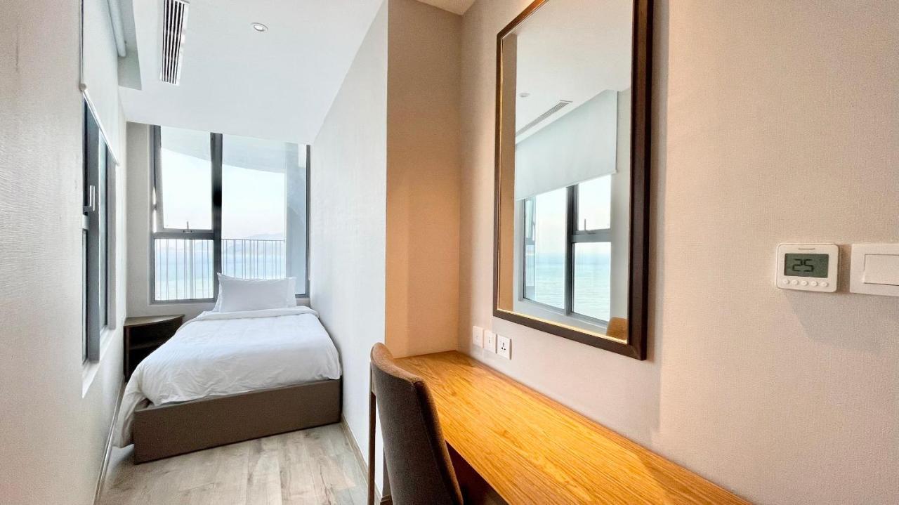 Rollton Ocean View Apartment Nha Trang Exterior photo