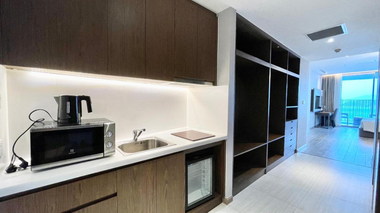 Rollton Ocean View Apartment Nha Trang Exterior photo