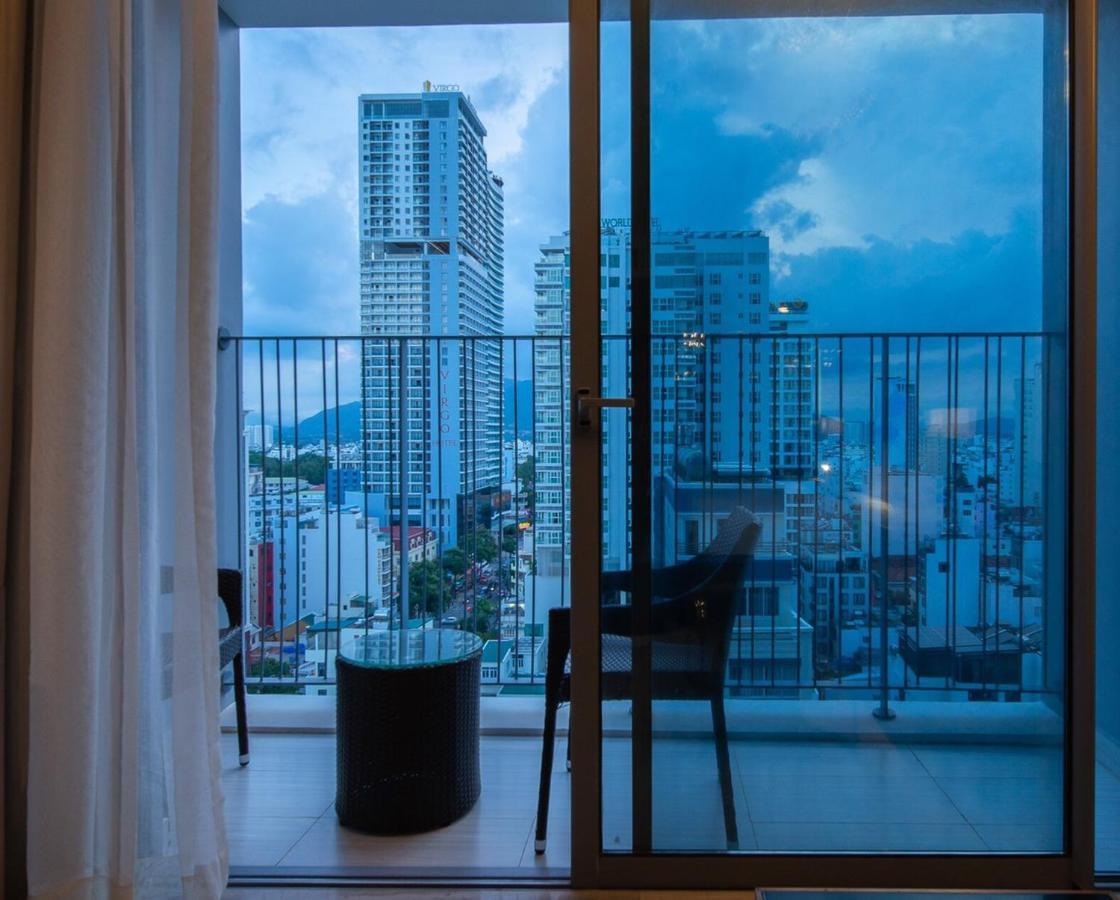 Rollton Ocean View Apartment Nha Trang Exterior photo